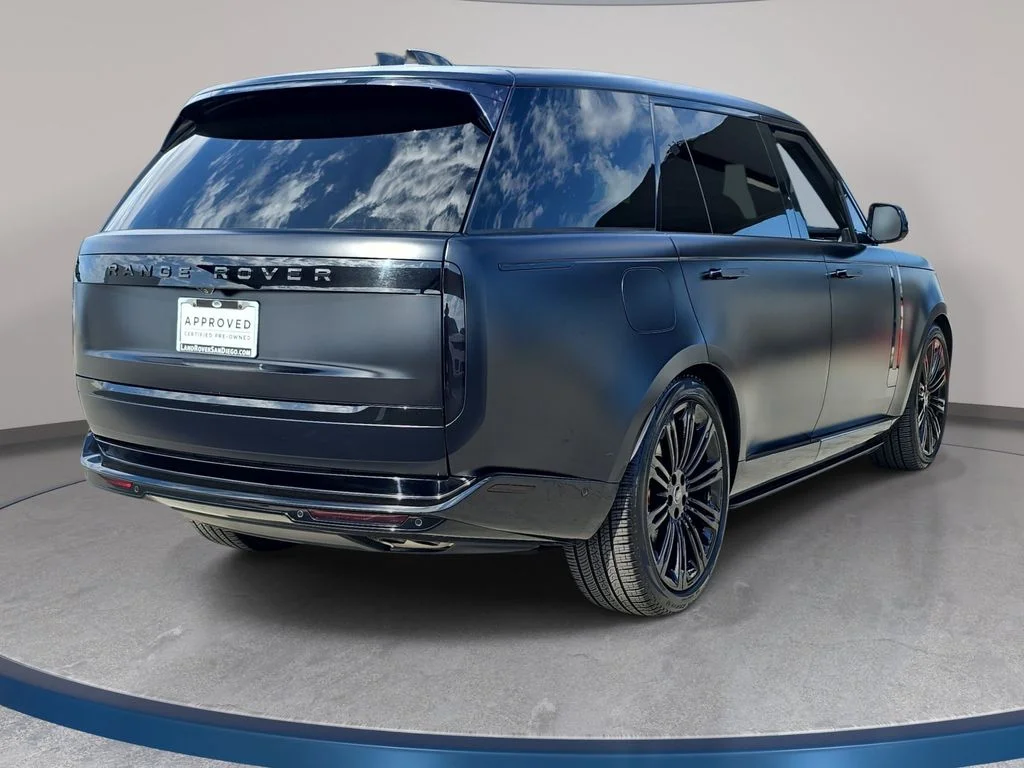 Certified Used 2023 Black Land Rover SE image 5