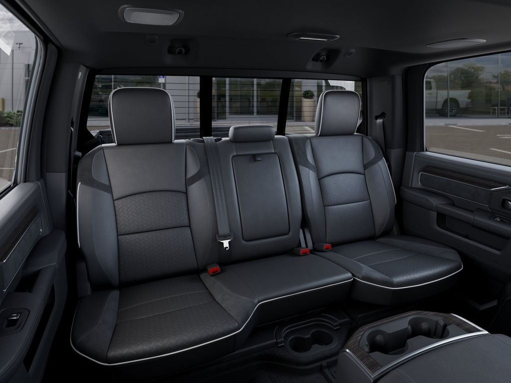 New 2026 Diamond Black Crystal Pearl-Coat Exterior Paint RAM Laramie image 15