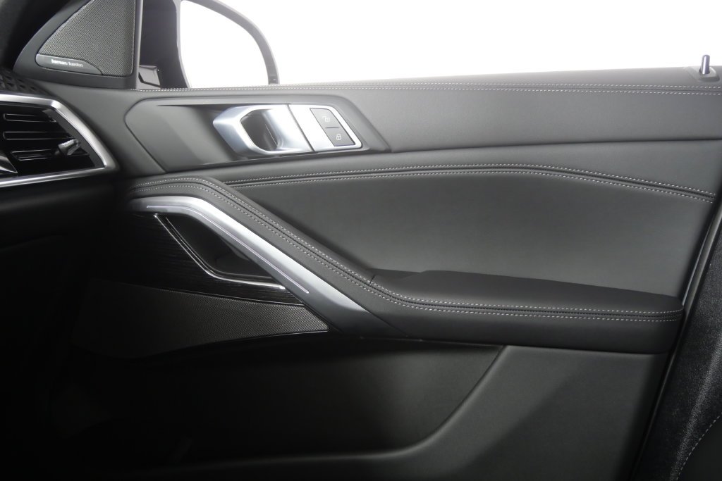 Certified Used 2026 Gray Metallic BMW M60i image 28
