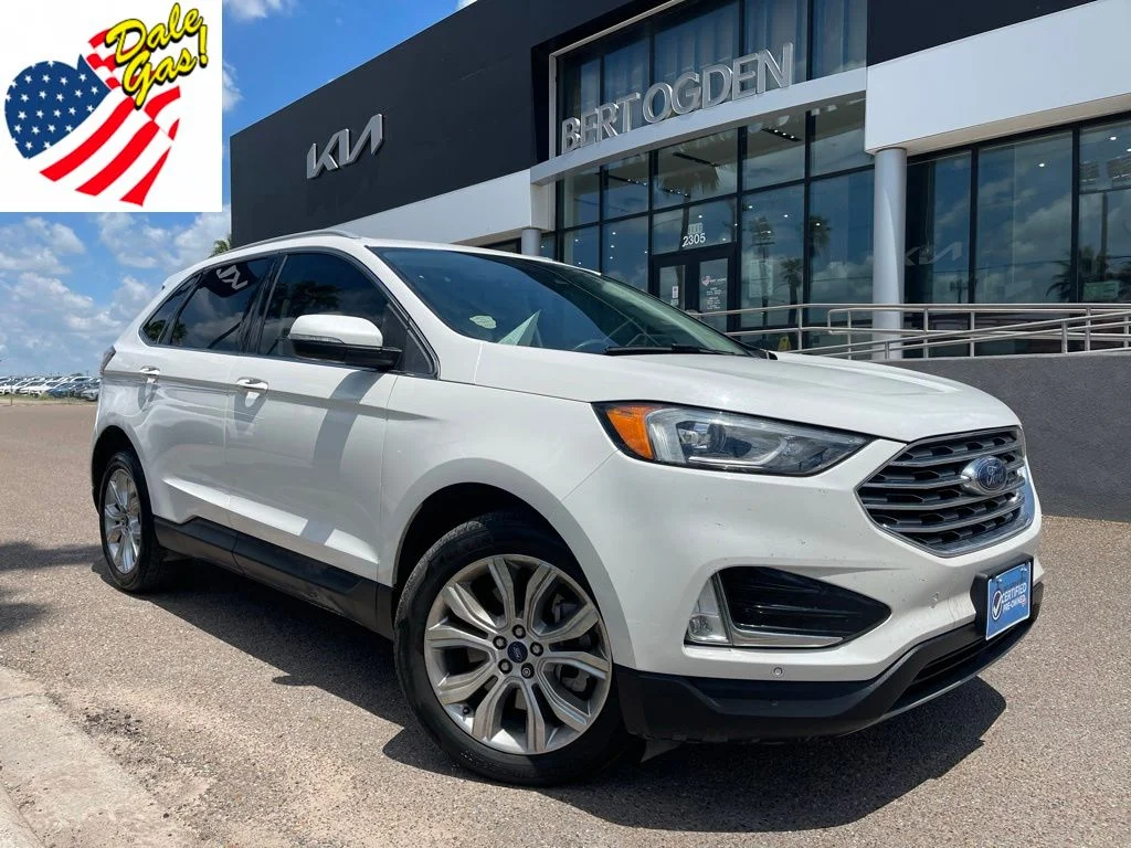 2021 Ford Edge Titanium's photo