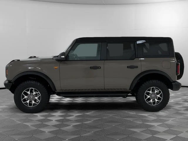 Certified Used 2025 Gray Ford Badlands image 2