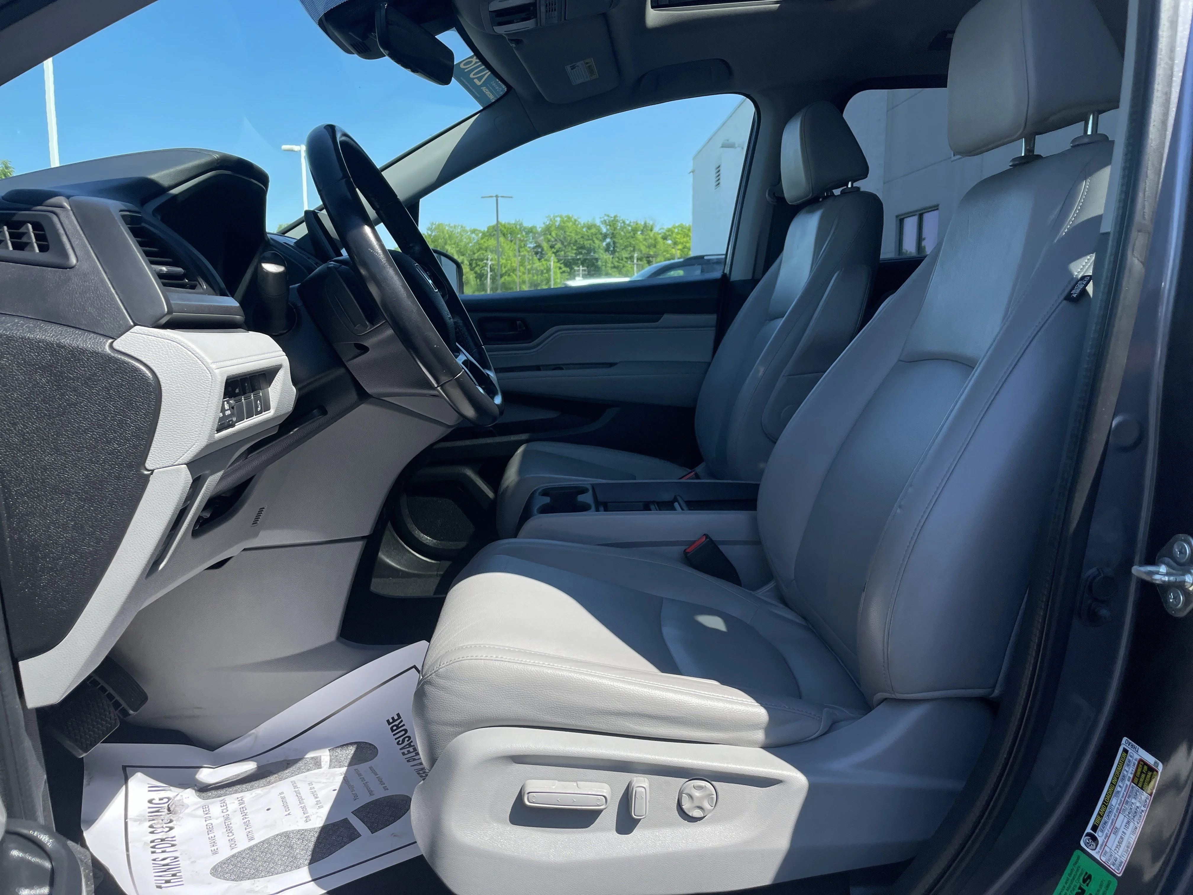 Certified Used 2018 Modern Steel Metallic Honda EX-L image 28