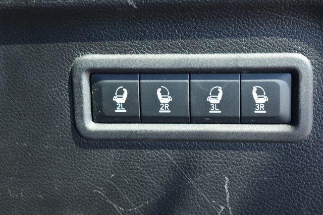 Used 2024 White Jeep Series III image 21