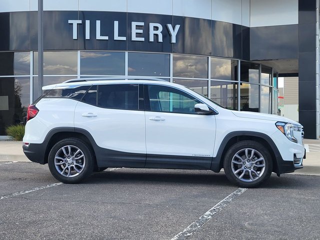 2024 GMC Terrain SLT