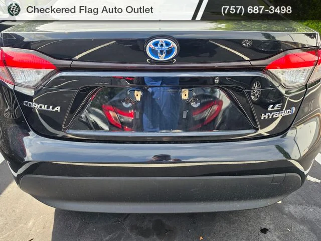 Used 2023 Midnight Black Metallic Toyota LE image 7