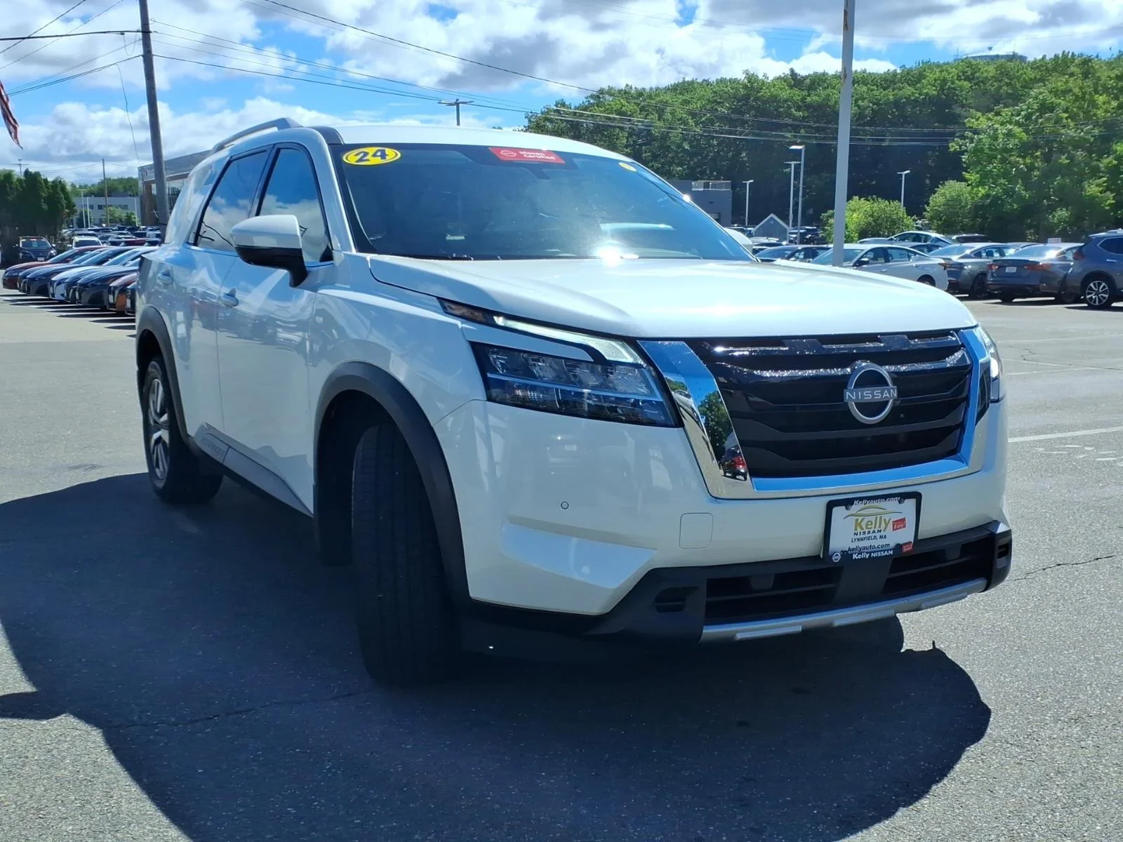 Certified Used 2024 Pearl White Tricoat Nissan SL image 3