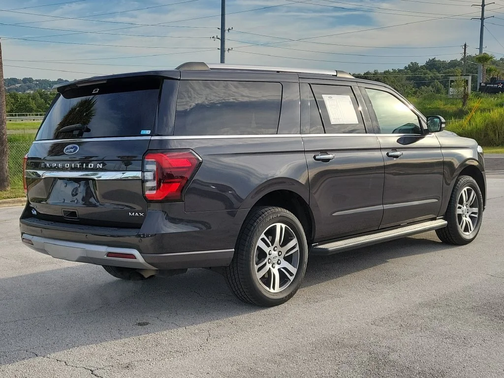 Used 2024 Dark Matter Gray Metallic Ford Limited image 5