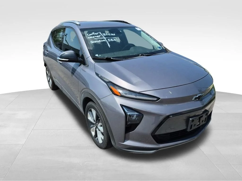 Used 2022 Gray Chevrolet LT image 13