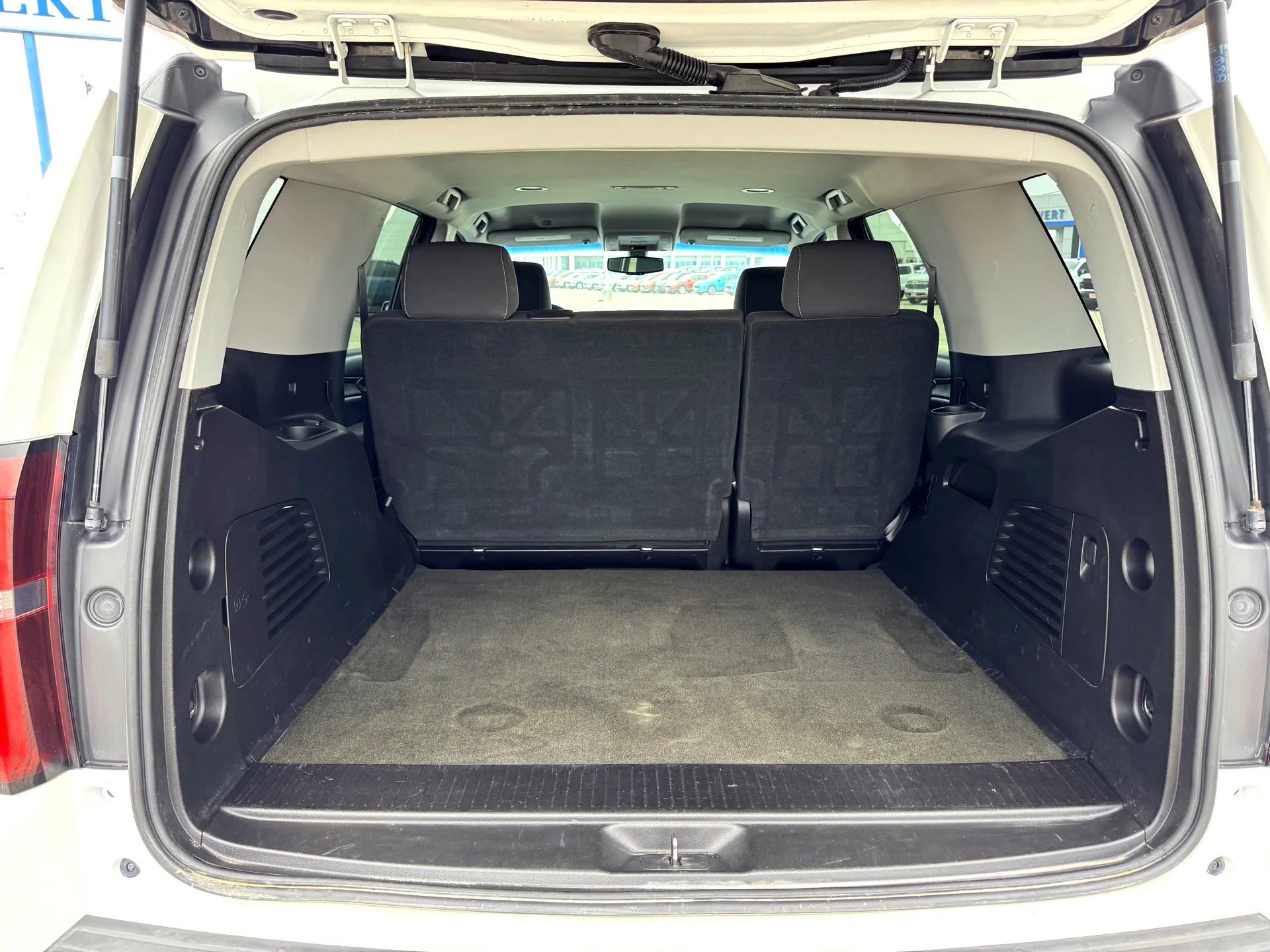 Used 2018 Summit White Chevrolet LS image 8