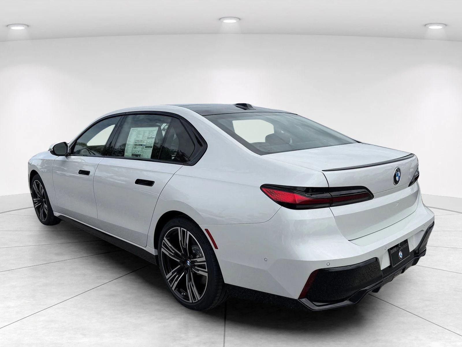 New 2026 Mineral White Metallic BMW 740i image 3