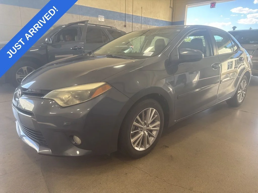 2015 Toyota Corolla LE Plus AT's photo