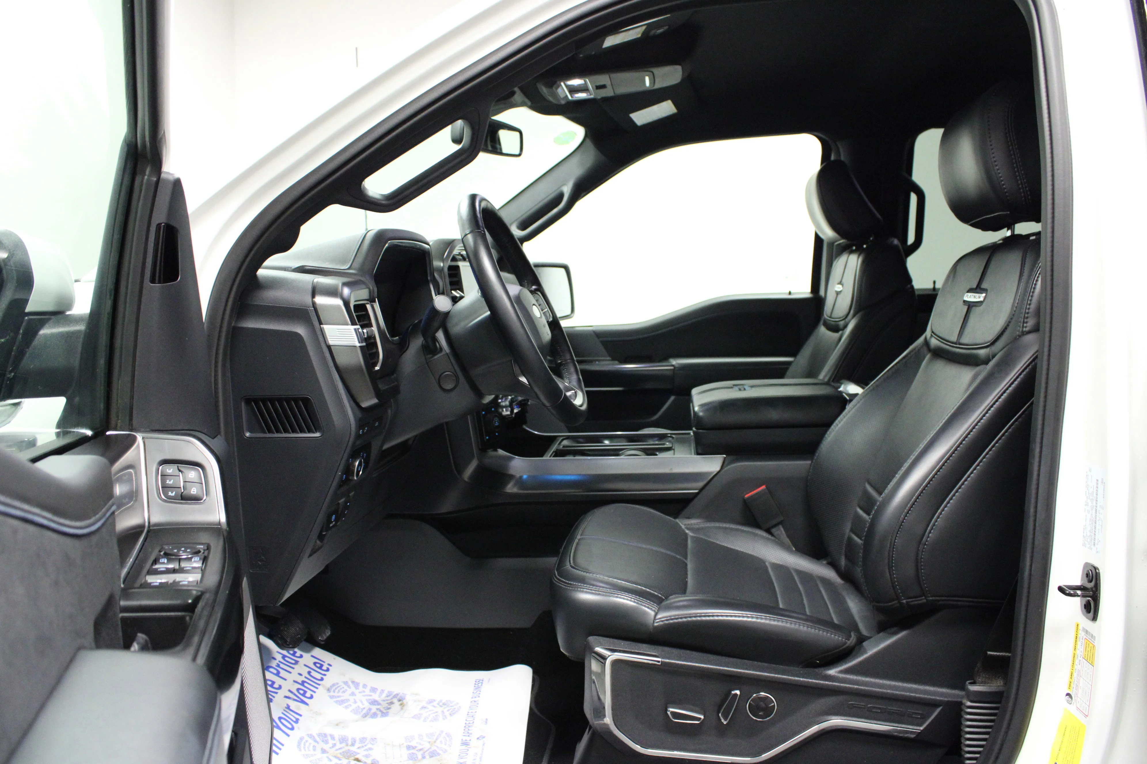 Used 2024 Star White Metallic Tri-Coat Ford Platinum image 12