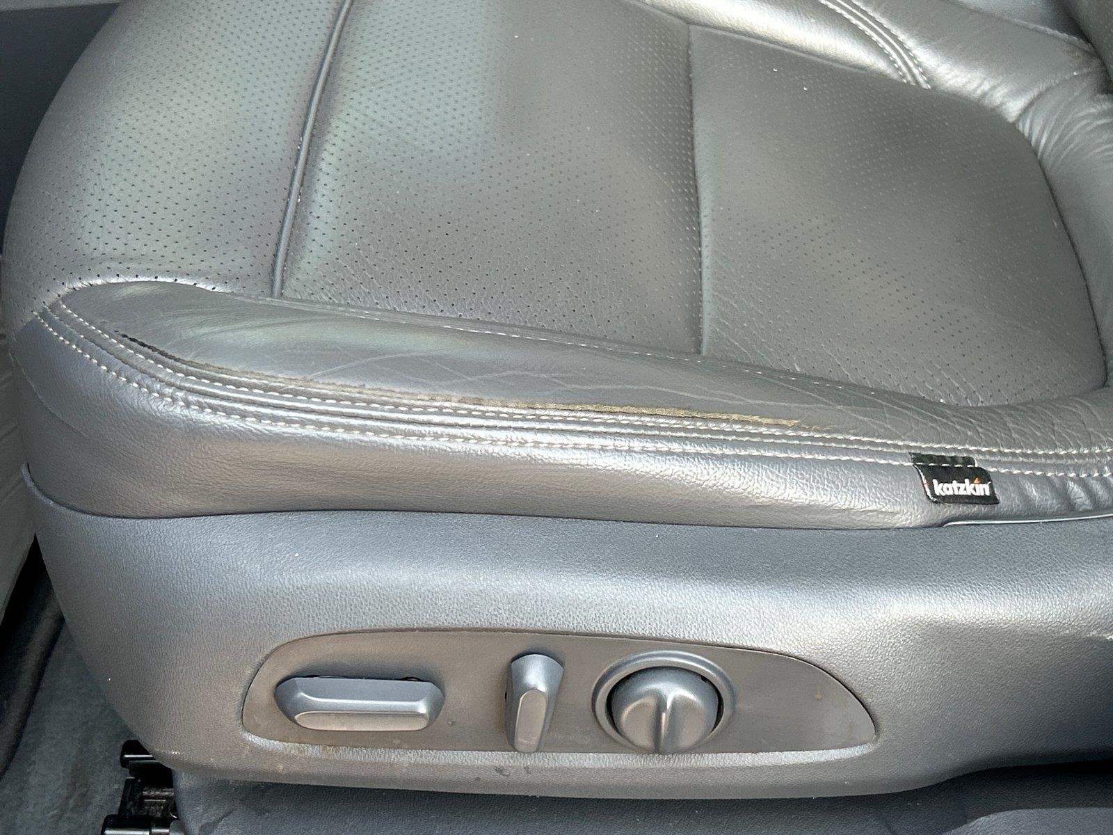Used 2021 SILVER ICE METALLIC Chevrolet LT image 18