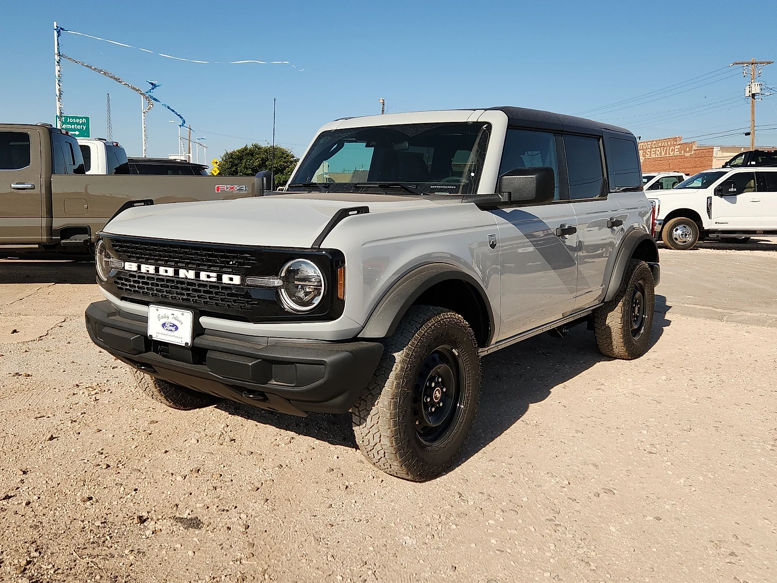 New 2026 Avalanche Gray Ford Big Bend image 3