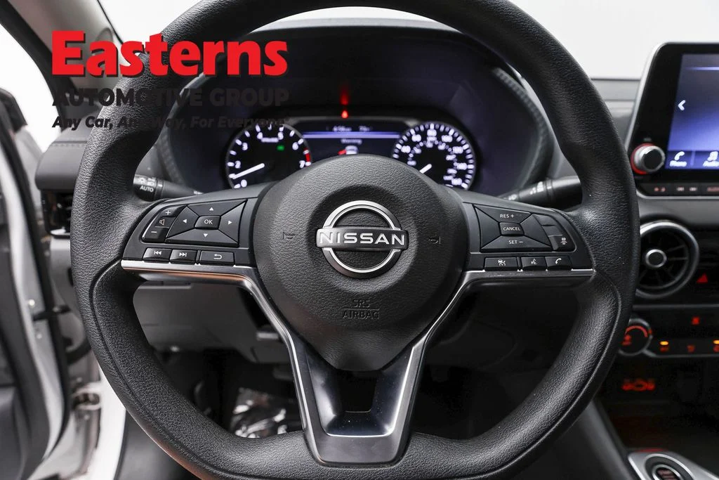Used 2024 White Nissan SV image 10