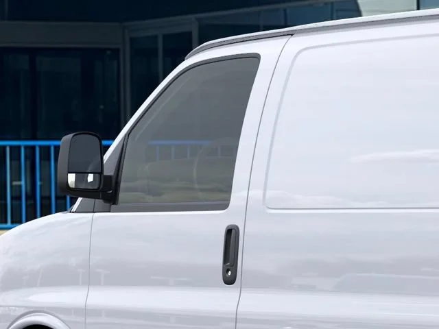New 2026 Summit White Chevrolet WT image 12