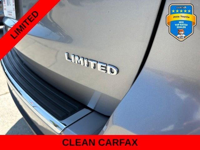 Used 2015 Silver Jeep Limited image 9