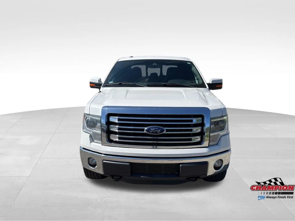 Used 2013 White Ford Lariat image 8