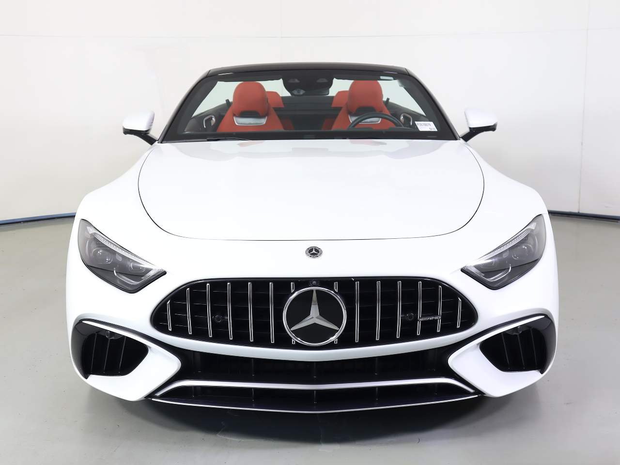 Used 2022 MANUFAKTUR Moonlight White Metallic Mercedes-Benz AMG® SL 63 image 7