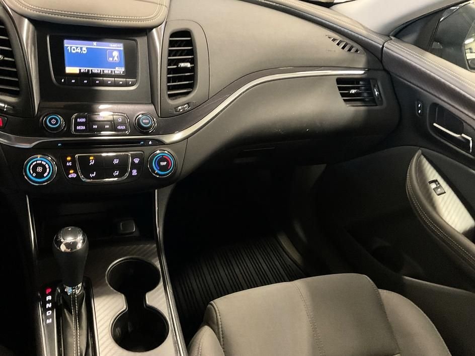 Used 2014 Blue Chevrolet LS image 11