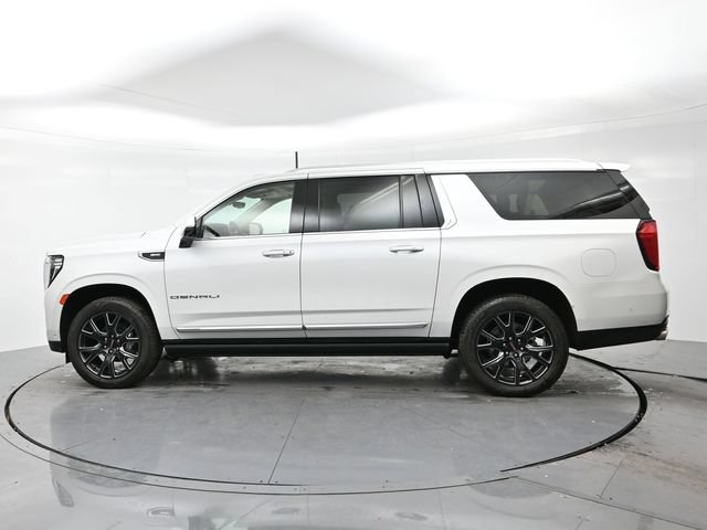 Used 2023 WHITE FROST TRICOAT GMC Denali image 4