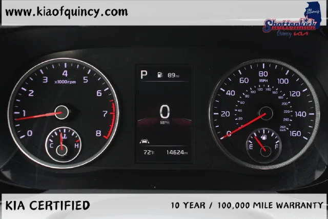 Used 2024 White Kia GT-Line image 23