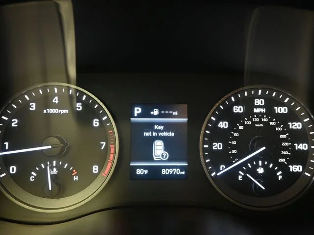Used 2021 Gray Hyundai Value image 22