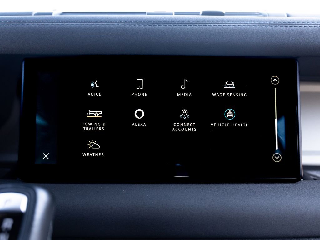 Used 2022 Gray Land Rover X-Dynamic SE image 25