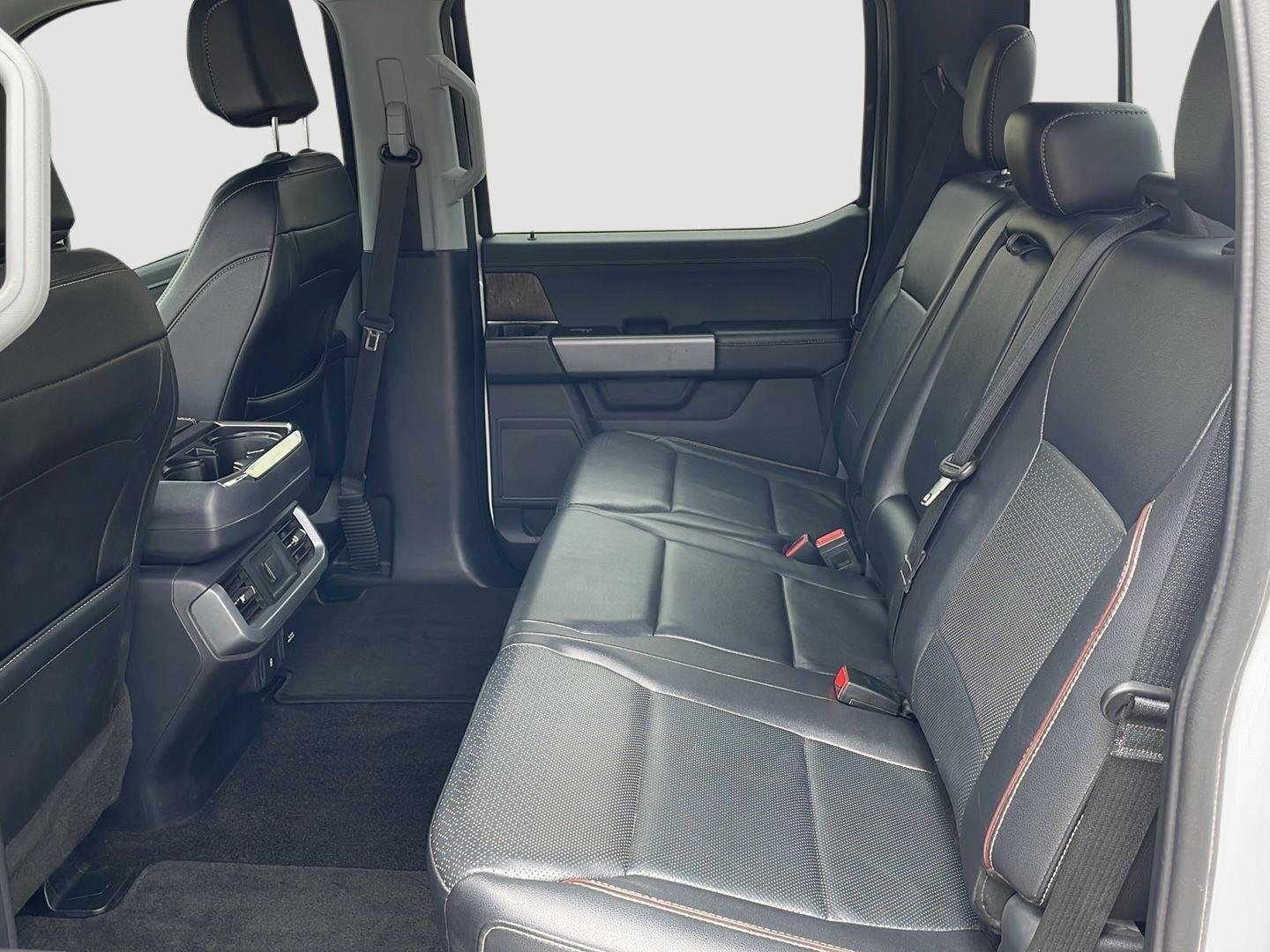 Used 2022 Oxford White Ford LARIAT image 18