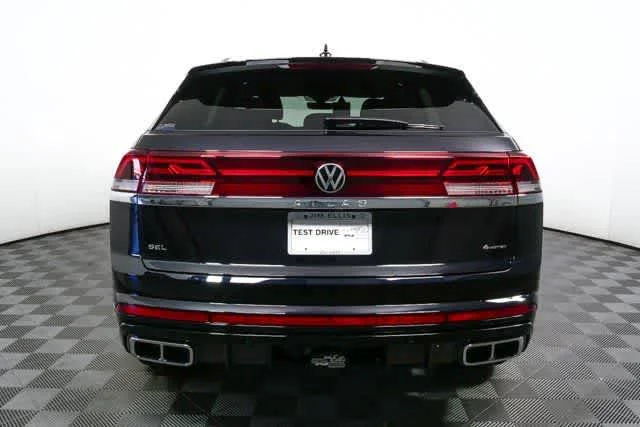 New 2026 Deep Black Pearl Volkswagen 2.0T SEL Premium R-Line image 27