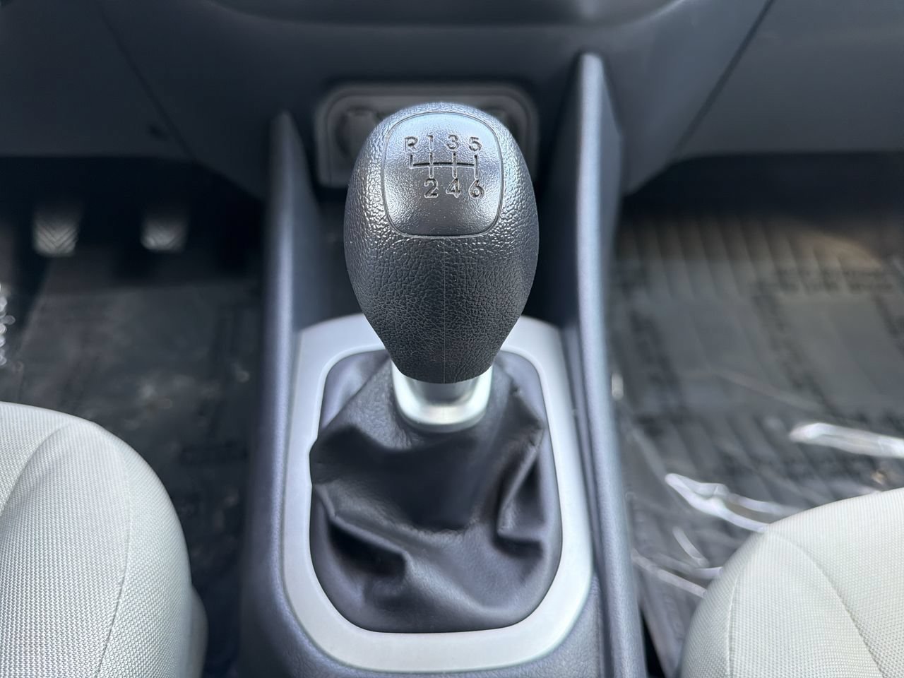 Used 2016 Bright Silver Metallic Kia LX image 22