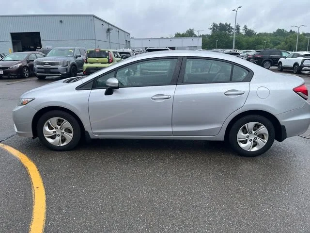 Used 2015 Alabaster Silver Metallic Honda LX image 6