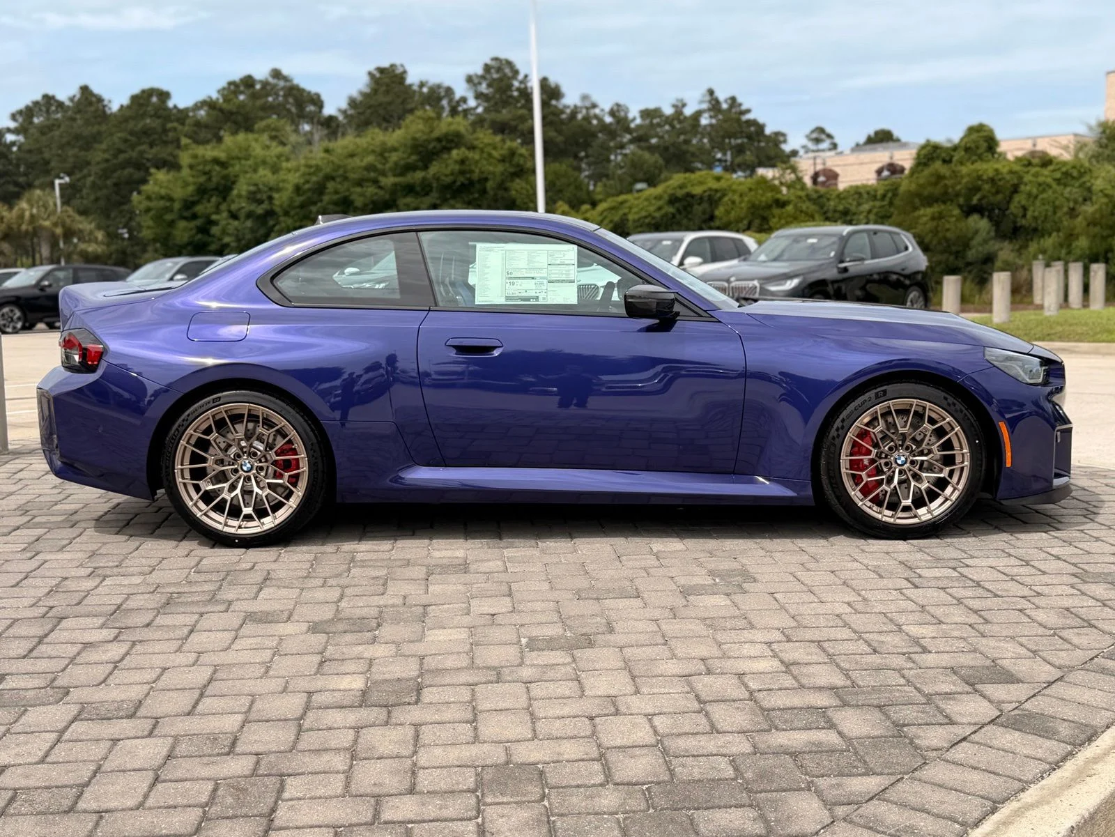 New 2026 Velvet Blue Metallic BMW CS image 6