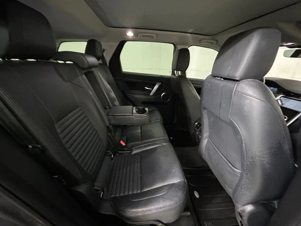Used 2022  Land Rover S image 17
