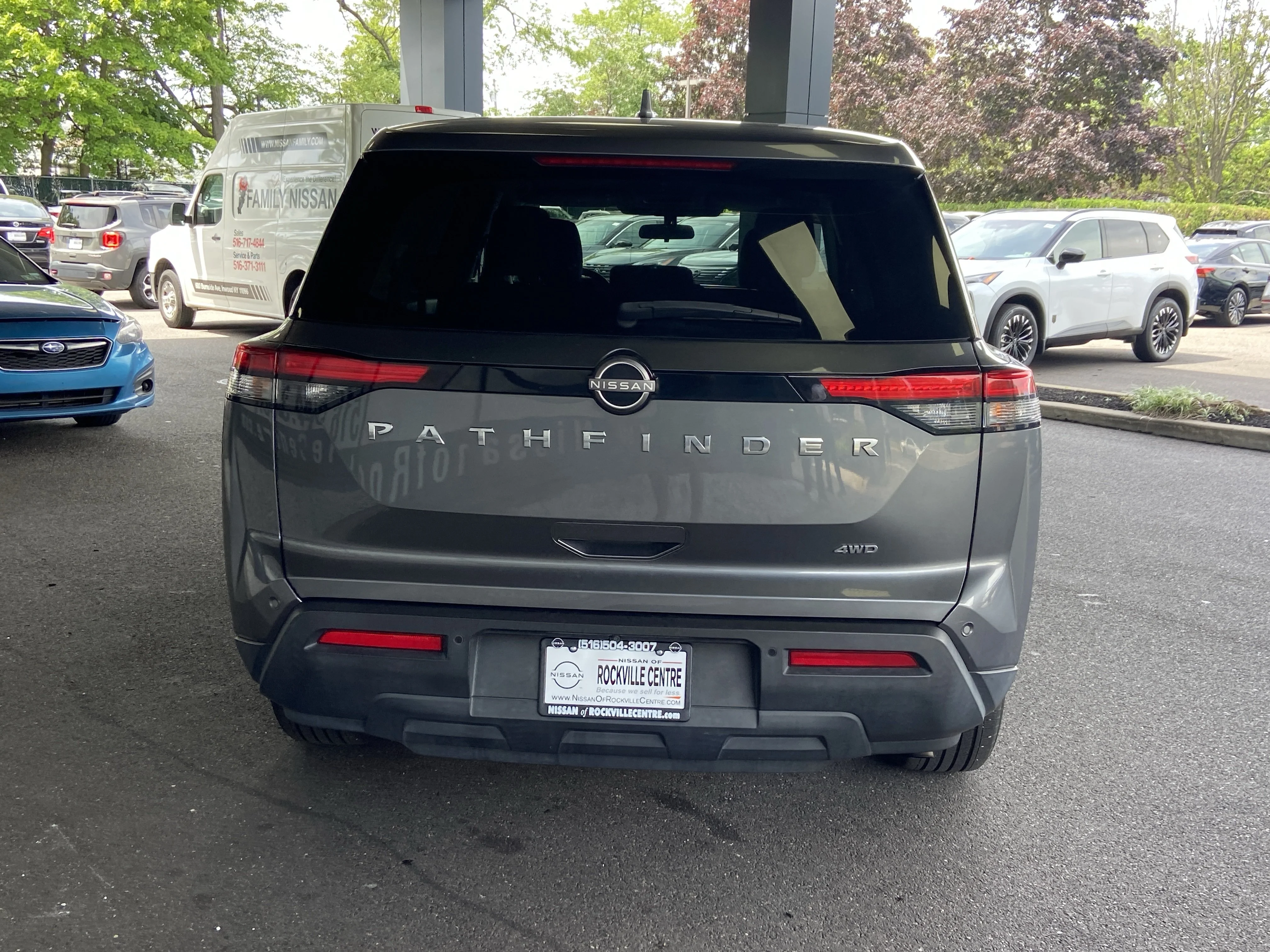Used 2022 Gun Metallic Nissan S image 6
