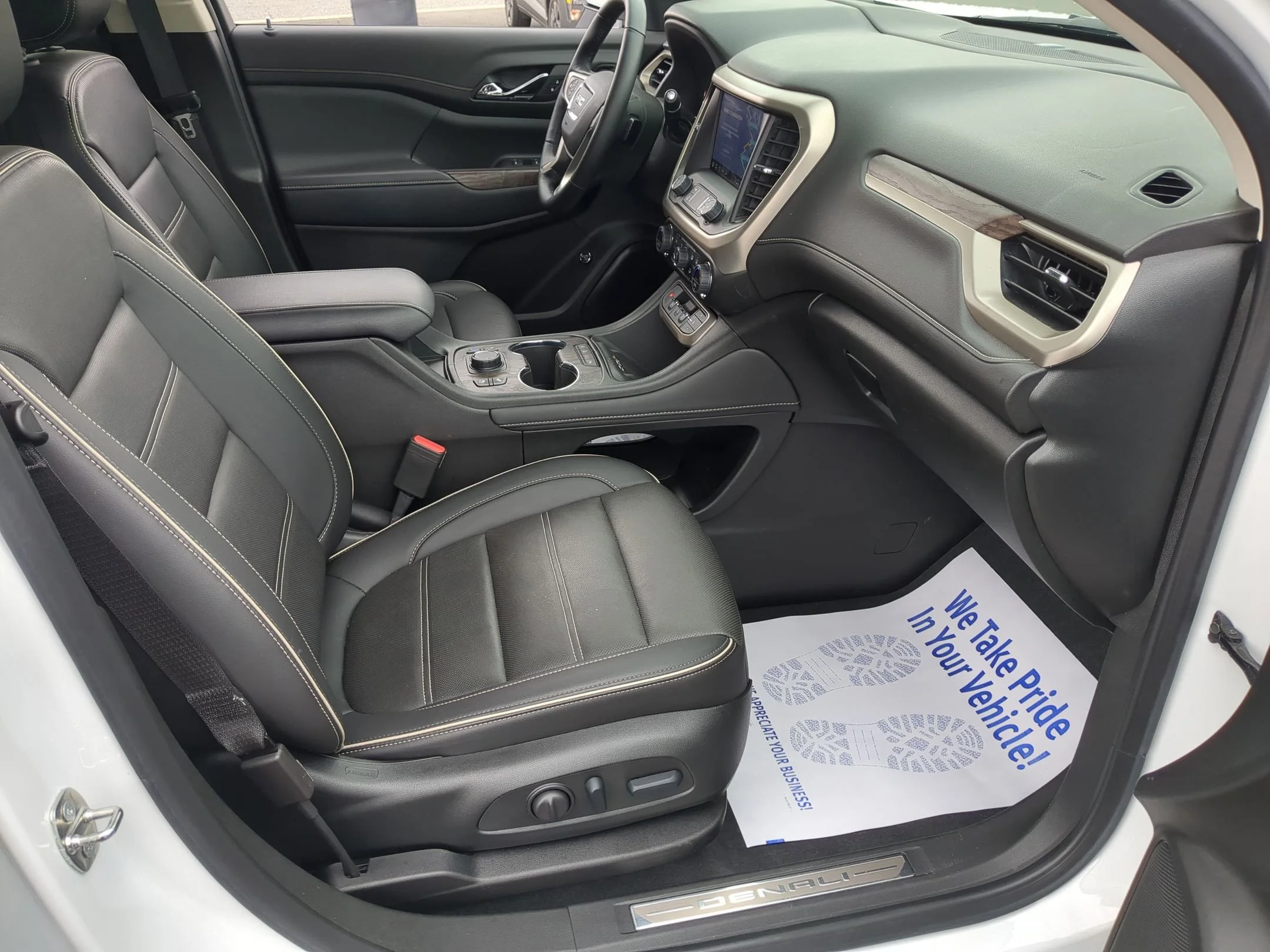 Used 2023 Summit White GMC Denali image 27