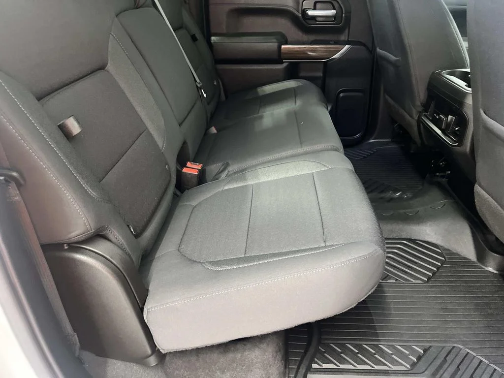 Used 2021 SUMMIT WHITE Chevrolet LT Trail Boss image 28