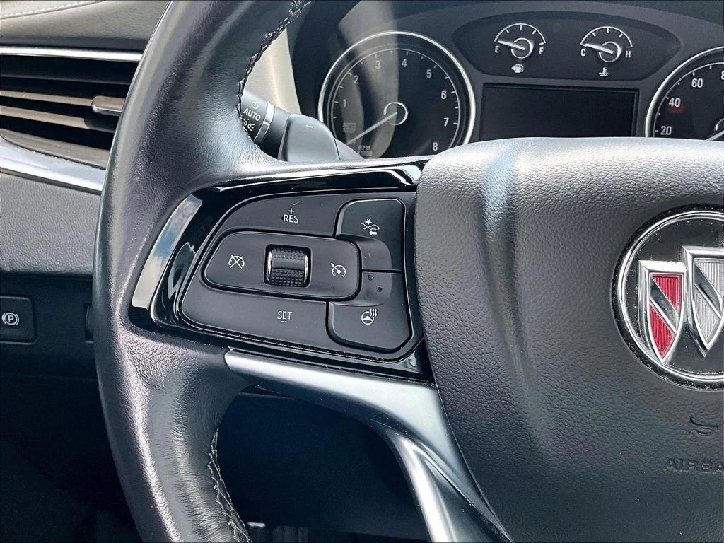 Used 2023 Black Buick Essence image 17