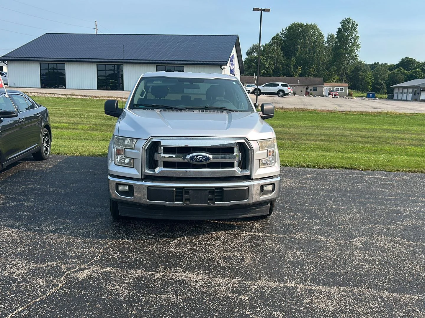 Used 2017 Ingot Silver Ford XLT image 21