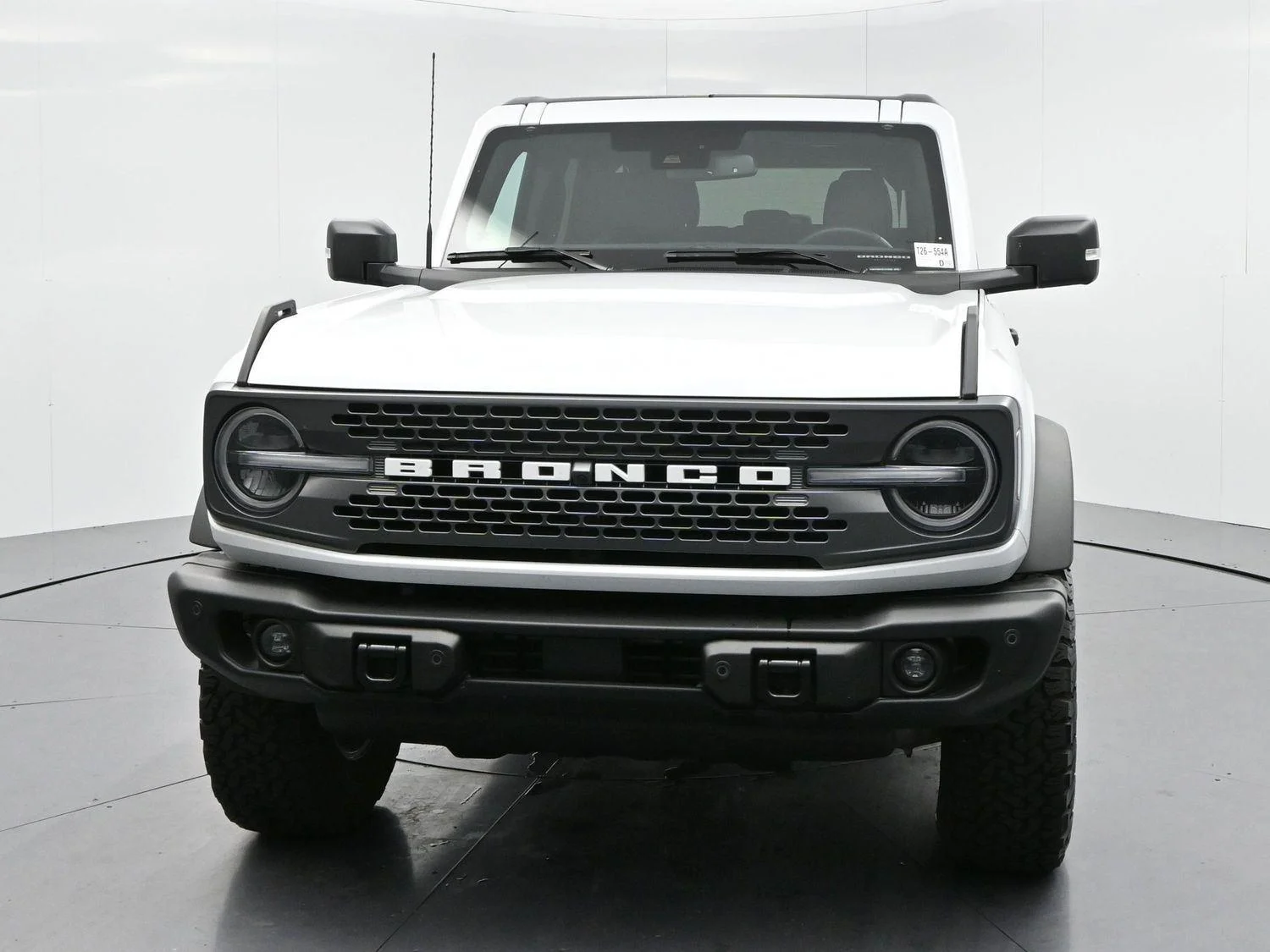 Used 2025 Oxford White Ford Badlands image 2