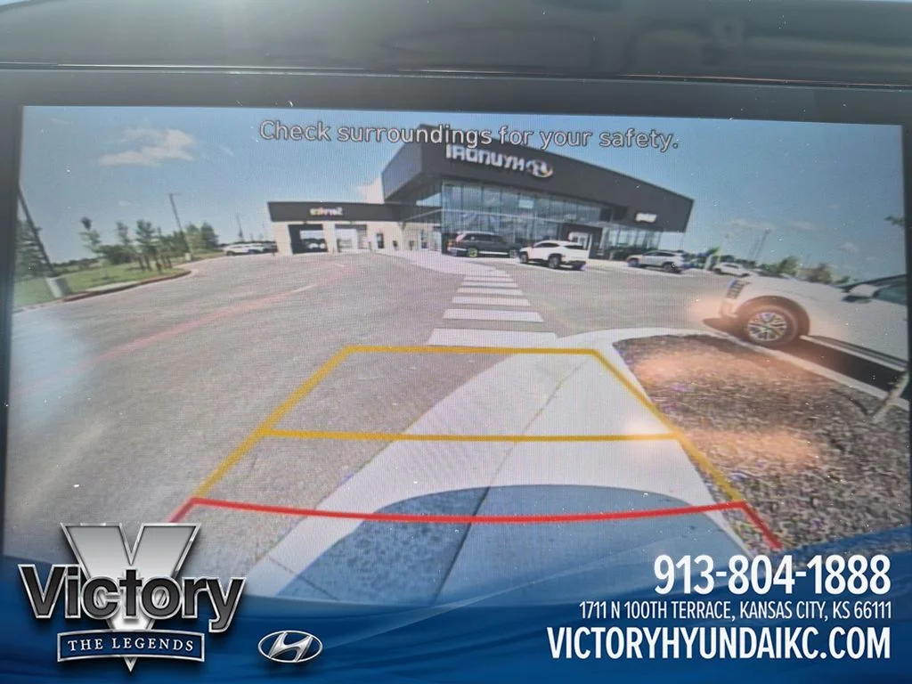 Used 2024 Black Hyundai SEL image 19
