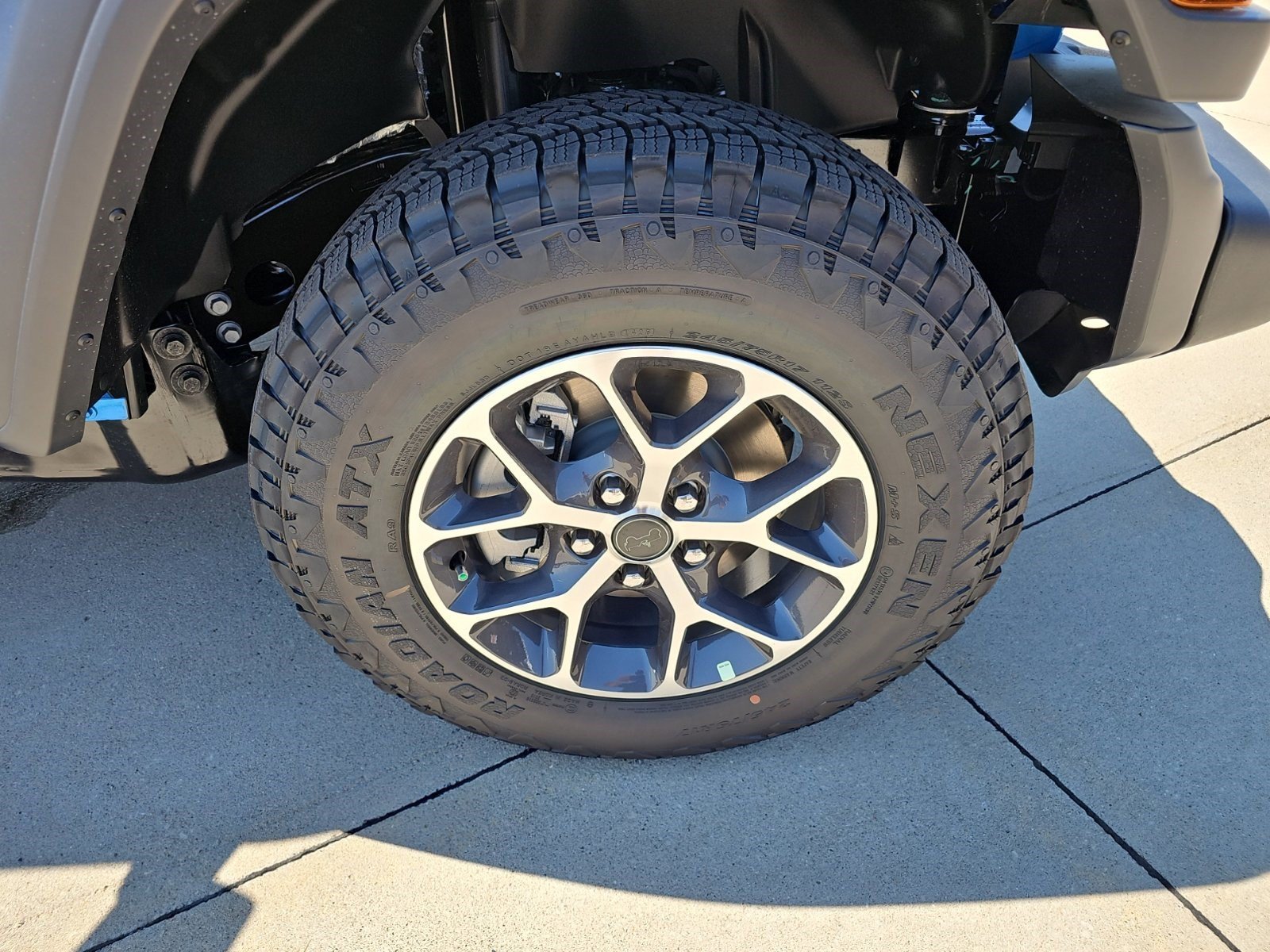New 2026 Hydro Blue Pearlcoat Jeep Sport S image 8