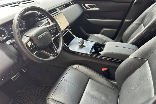 Certified Used 2026 White Land Rover Dynamic SE image 9