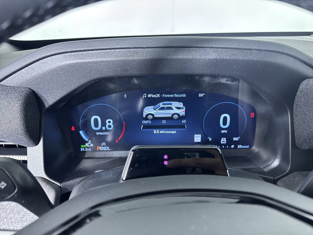 New 2027 Avalanche Gray Ford Platinum image 17