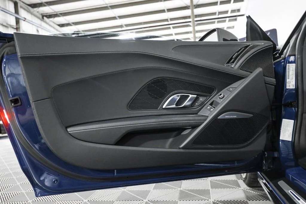 Used 2023 Blue Audi V10 performance image 31