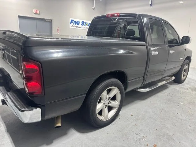Used 2008 Black Dodge SLT image 5