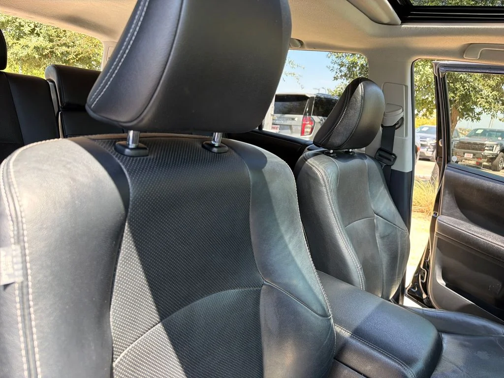 Used 2015 Black Toyota Limited image 37