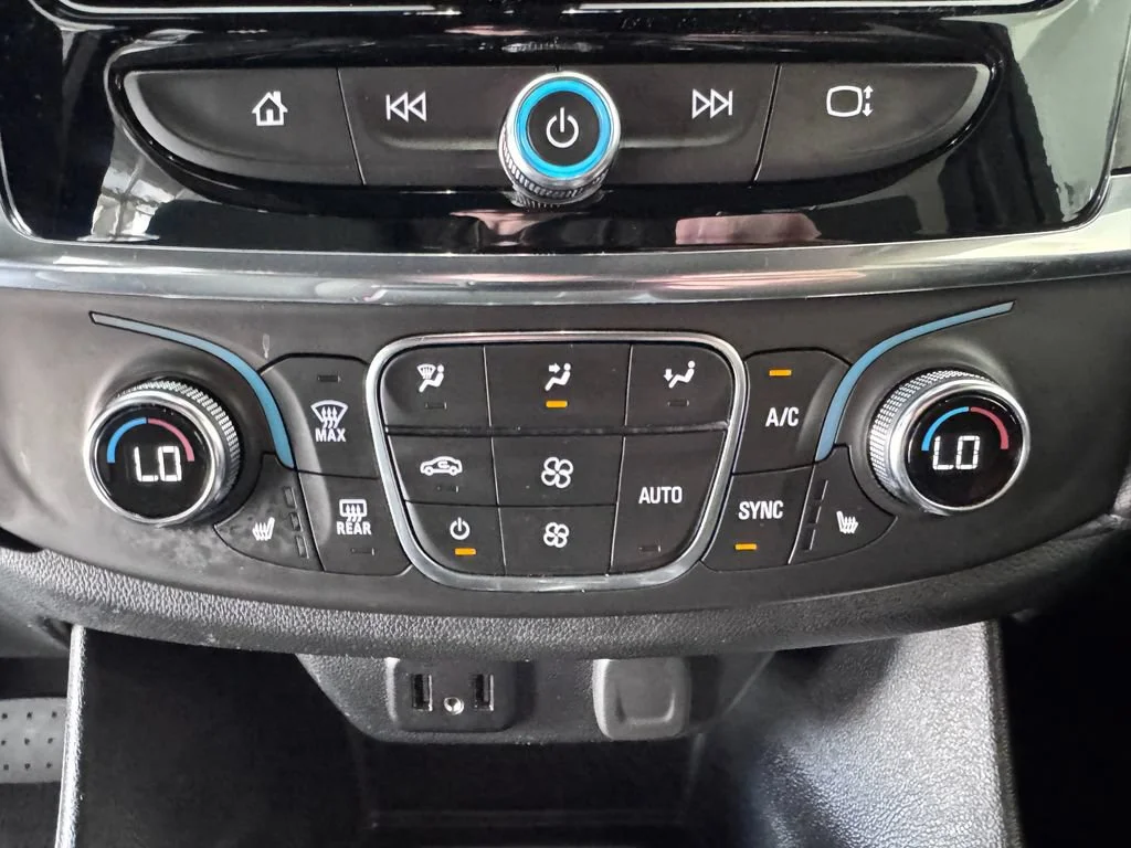 2023 Chevrolet Traverse 1LT - Photo 17