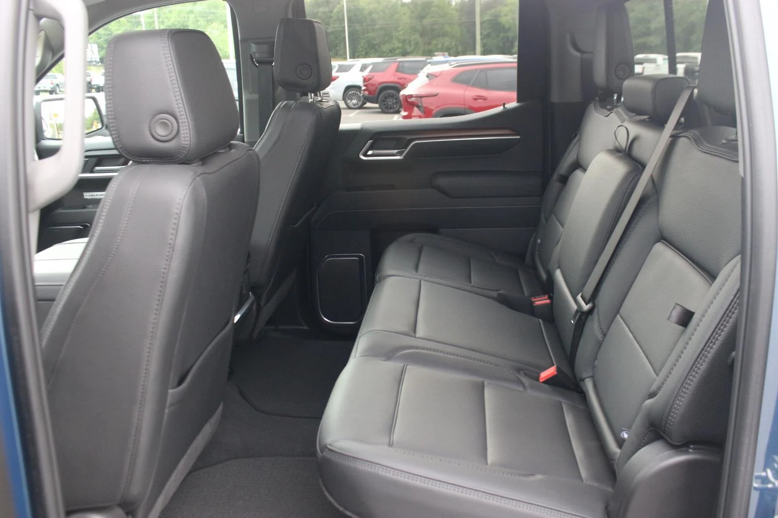 Used 2025 Downpour Metallic GMC Denali image 37