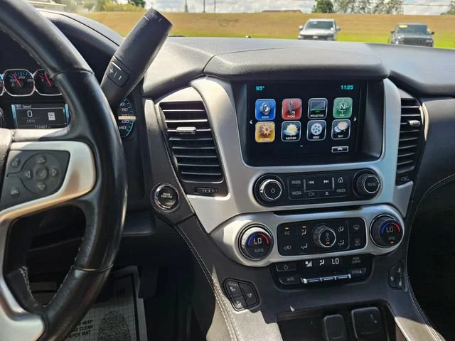 Used 2020 ONYX BLACK GMC SLT image 17